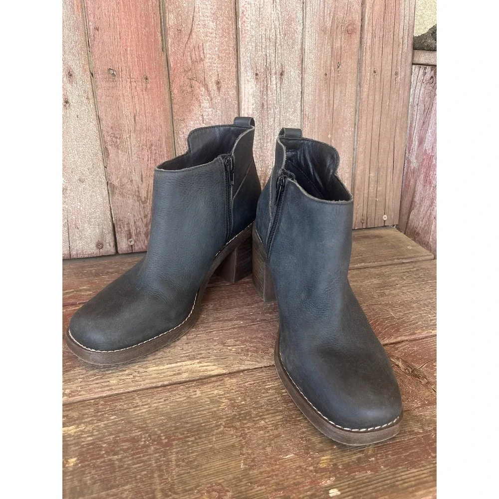 Black‎ Leather Ankle Boots Women's Block Heel Side Zip Square Toe Booties Sz 8.5